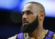 詹姆斯连续二十场比赛得分超过败北，拜仁不断突破！-九游官方下载地址